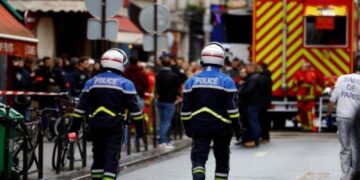 Terrorismo di matrice razzista a Parigi: tre le vittime e vari feriti in condizioni critiche