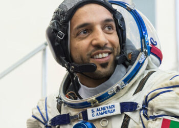 Ramadan nello spazio: L’astronauta emiratino al-Neyadi digiunerà fra le stelle