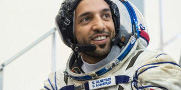 Ramadan nello spazio: L’astronauta emiratino al-Neyadi digiunerà fra le stelle