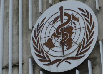 Quel silenzio assordante di fronte ad un potenziale passaporto vaccinale internazionale all’orizzonte