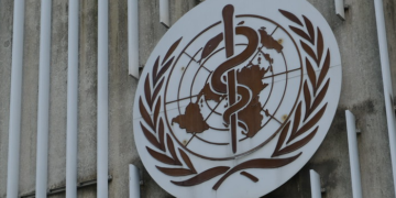 Quel silenzio assordante di fronte ad un potenziale passaporto vaccinale internazionale all’orizzonte