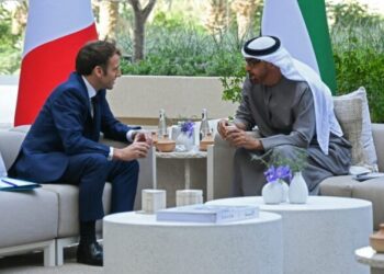 Ecco perchè gli Emirati Arabi hanno investito sull’islamofobia in Europa