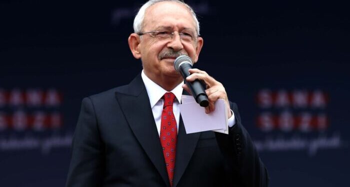 Espellerò i profughi siriani: Kilicdaroglu al ballottaggio punta tutto sulla xenofobia