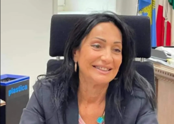 Cisint o ci fai? Come la Sindaca di Monfalcone intende salvare il “decoro” dai barbari mazzalemmi