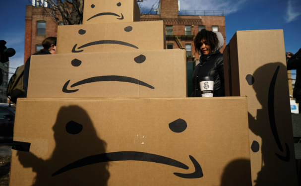 Il lato oscuro del controllo aziendale: cosa rivela il caso di Brandon Jackson e il suo account Amazon bloccato per presunti “commenti razzisti”