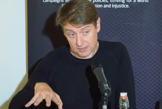 Censura senza precedenti: David Miller, l’accademico che lotta contro il potere e la propaganda sionista