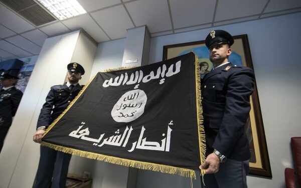 False accuse e prove inventate, il caso dei pescatori di Anzio come emblema della persecuzione poliziesca della “lotta al terrorismo” 