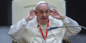 “Se Dio ha creato il mondo e le persone, da chi è stato creato Dio?”. Io, musulmano, rispondo alla domanda della piccola Maddalena a cui la Chiesa non ha voluto rispondere