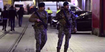 Scandalo spionaggio: arrestati 33 collaboratori del Mossad in Turchia che pianificavano attacchi e rapimenti contro attivisti palestinesi