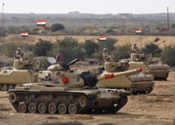 Seconda corrispondenza da Gaza: A bloccare i tir di viveri sono i soldati egiziani che leggono il Corano