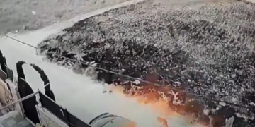 Attacco terroristico israeliano: 100 coloni sionisti assaltano villaggio palestinese di Jit causando morti e feriti