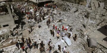 Nessuna zona sicura: a Gaza è morta anche la Convenzione di Ginevra