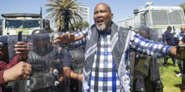 Mandla Mandela, nipote di Nelson Mandela, bandito dal Regno Unito per il suo sostegno alla resistenza Palestinese