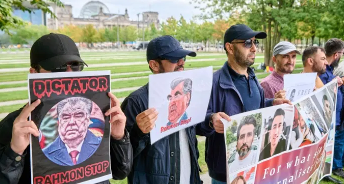 Cosa succede in Tajikistan: aumenta la repressione secolare contro la pratica religiosa