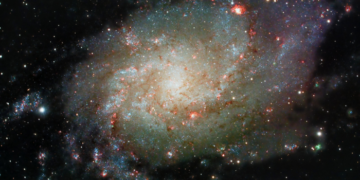 Dalla polvere di stelle alla coscienza: la chiamata di un Creatore