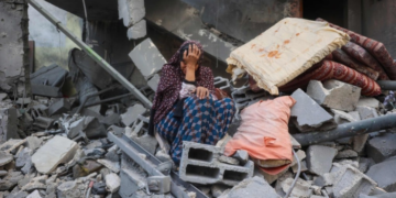 Israele spazza via intere famiglie e uccide 130 bambini a Gaza, in Italia l’UCOII risponde e l’Italia va in piazza contro il genocidio