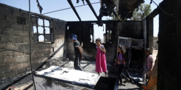 Massacro a Kafr Malik: coloni terroristi israeliani incendiano un villaggio palestinese, l’esercito israeliano interviene e massacra i palestinesi