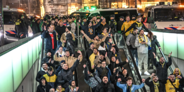 Mistero sul caso degli hooligans israeliani del Maccabi Tel Aviv: l’Olanda archivia denunce dopo che svaniscono le prove video