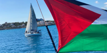 Comprendere il fenomeno unico della Sumud Flotilla: scrivere la Storia con la penna della nonviolenza