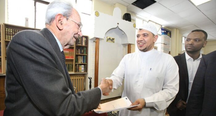 Il governo Meloni deporta l’imam di Torino per aver difeso Gaza: i sionisti dispongono e il governo obbedisce