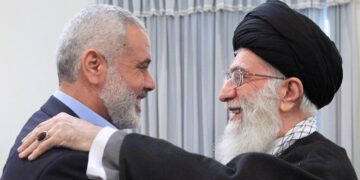 Evitare la trappola settaria: l’unità della Ummah davanti all’aggressione contro l’Iran