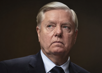 Lindsay Graham è morto: il male in giacca e cravatta