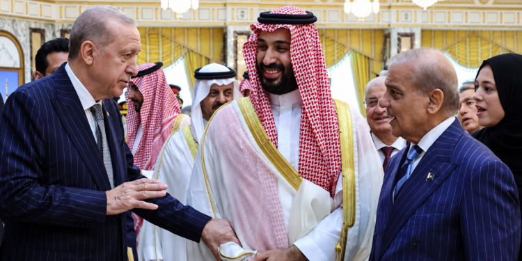 Il ritorno della deterrenza musulmana: Ankara, Riyadh e Islamabad firmano il patto
