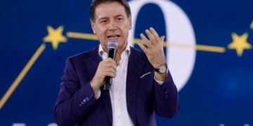 La libertà religiosa non è un favore: Conte rompe un tabù sui musulmani italiani