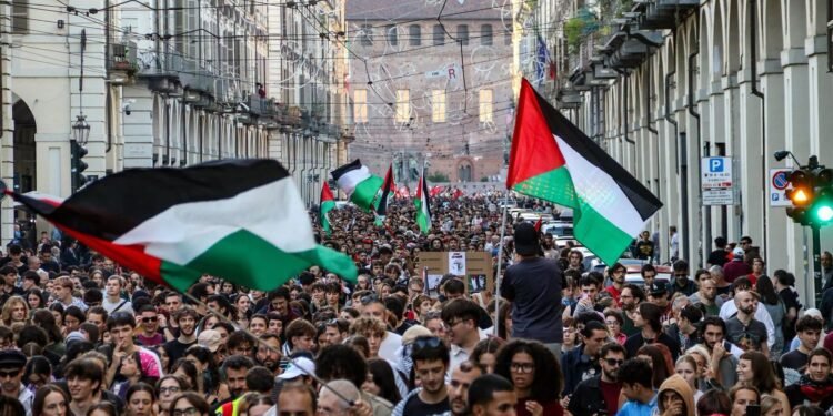Gaza: le piazza e il silenzio delle organizzazioni islamiche
